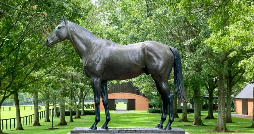 Famous Horse Racing Statues and Monuments
